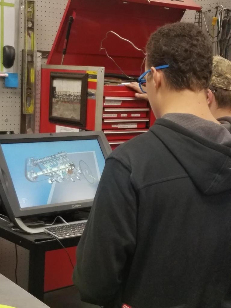 Students Visit Fox Valley Technical College